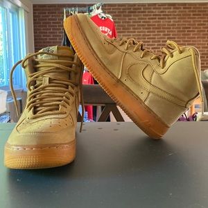 Nike Air Force One Nubuck Size 8